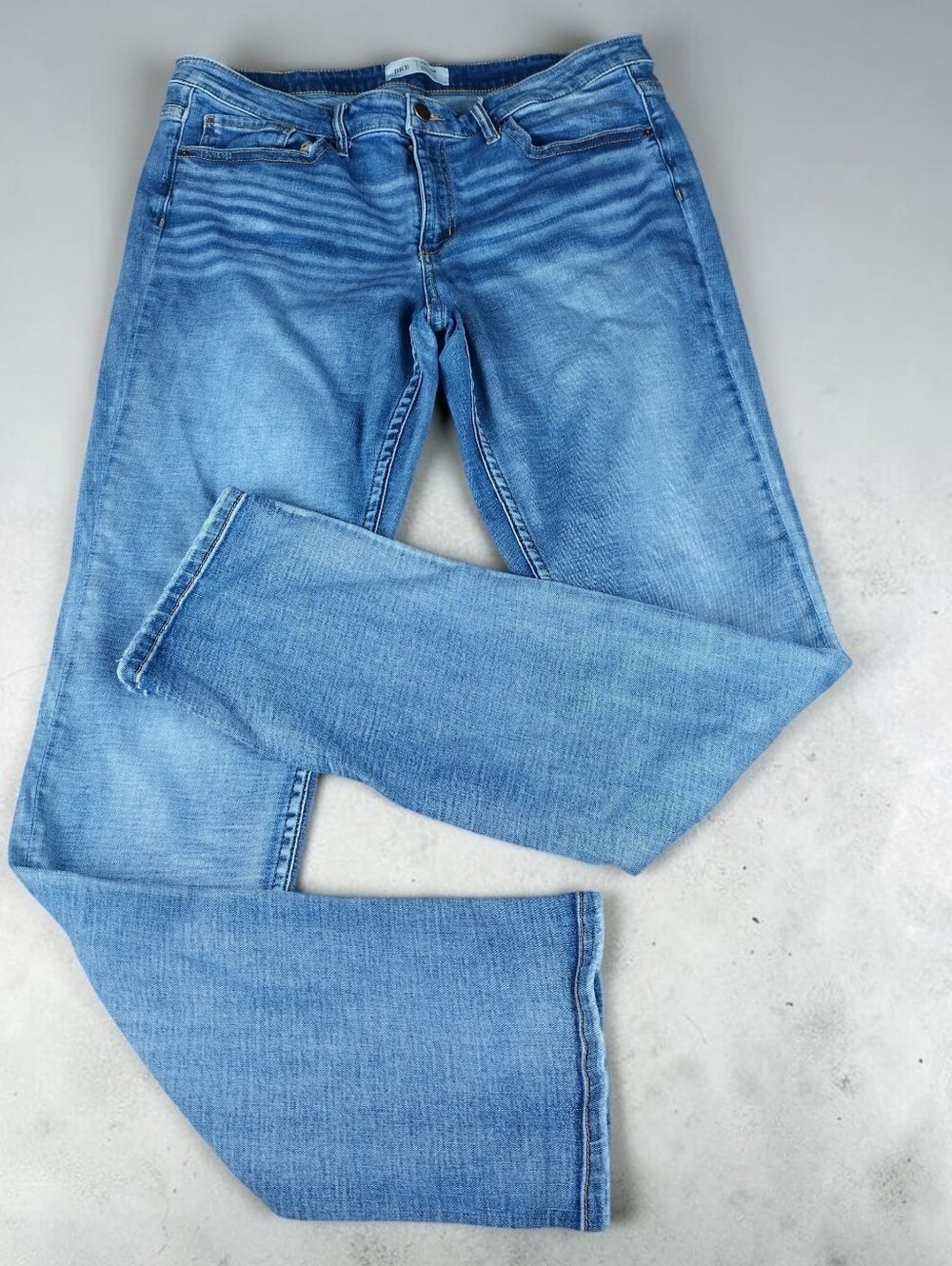 Buckle Bke Peyton Women's Size 33x34 Mid Rise Straight Denim Jeans Distressed